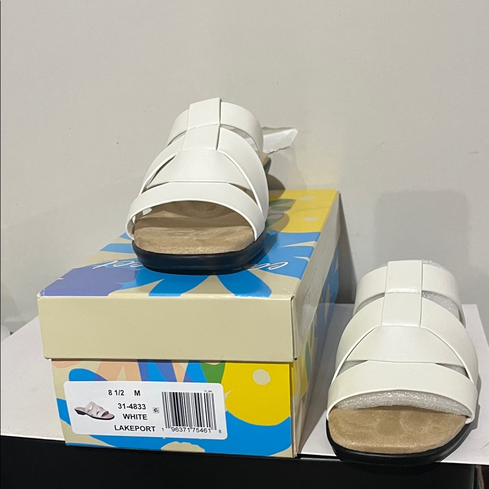 Easy Street White Lakeport Slide Sandals